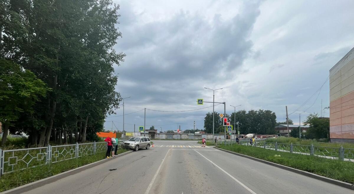 77-летний водитель сбил пешехода, идущего на «зеленый» в Бердске