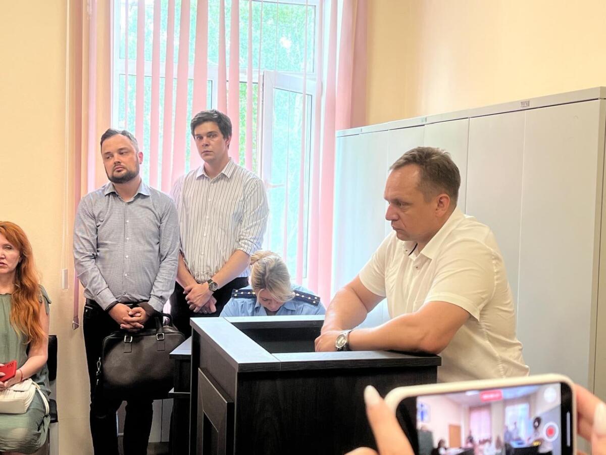 Новосибирского адвоката обвинили в разглашении тайны следствия на телешоу