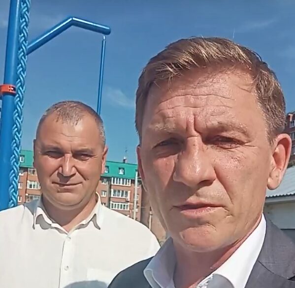 Глава Бердска проверил готовность площадки ГТО возле школы №8
