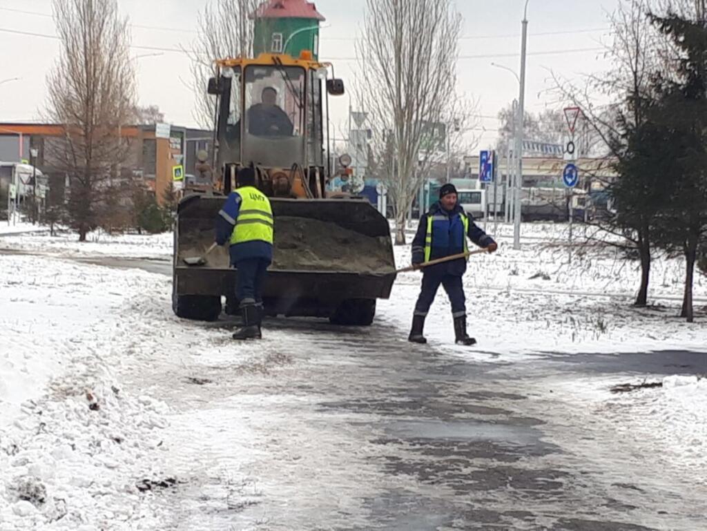 Очистка снега в Бердске