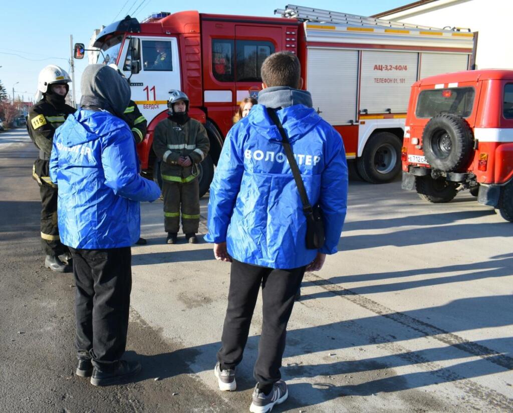 Волонтеры и огнеборцы в Бердске провели акцию 