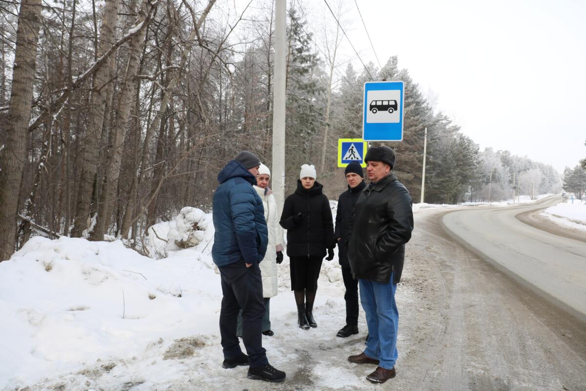 На остановке «Старая пристань» в Бердске после жалобы поставят павильон