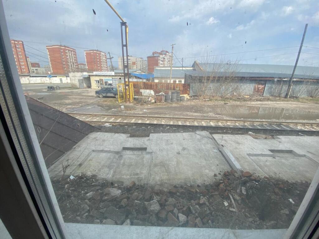 Рухнул забор БХК