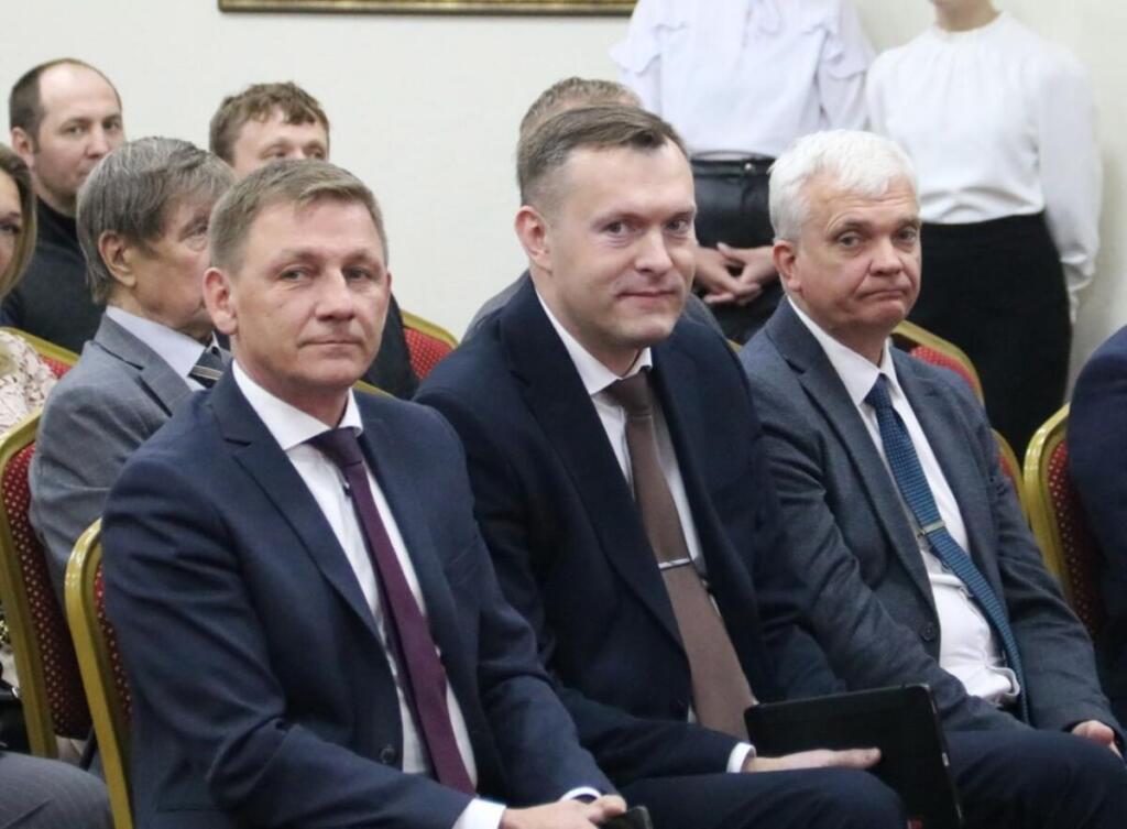Роман Бурдин