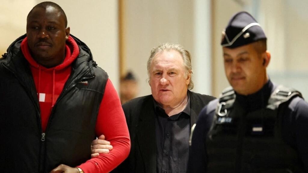 Суд наказал актера