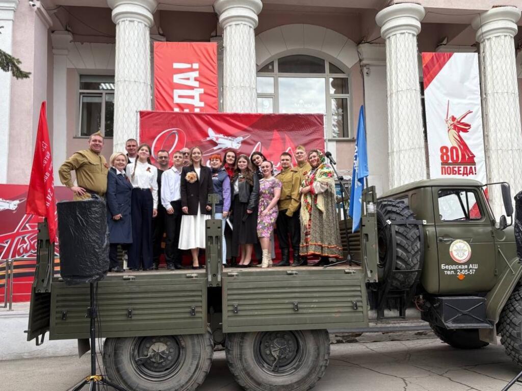Артисты дали концерты из грузовика, как в военные годы