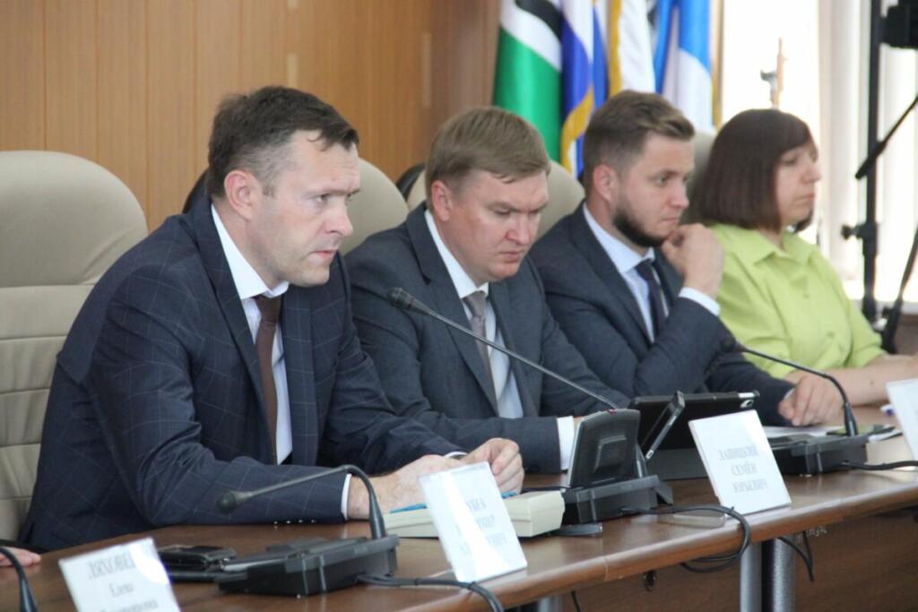 Глава Бердска Семён Лапицкий и трое заместителей