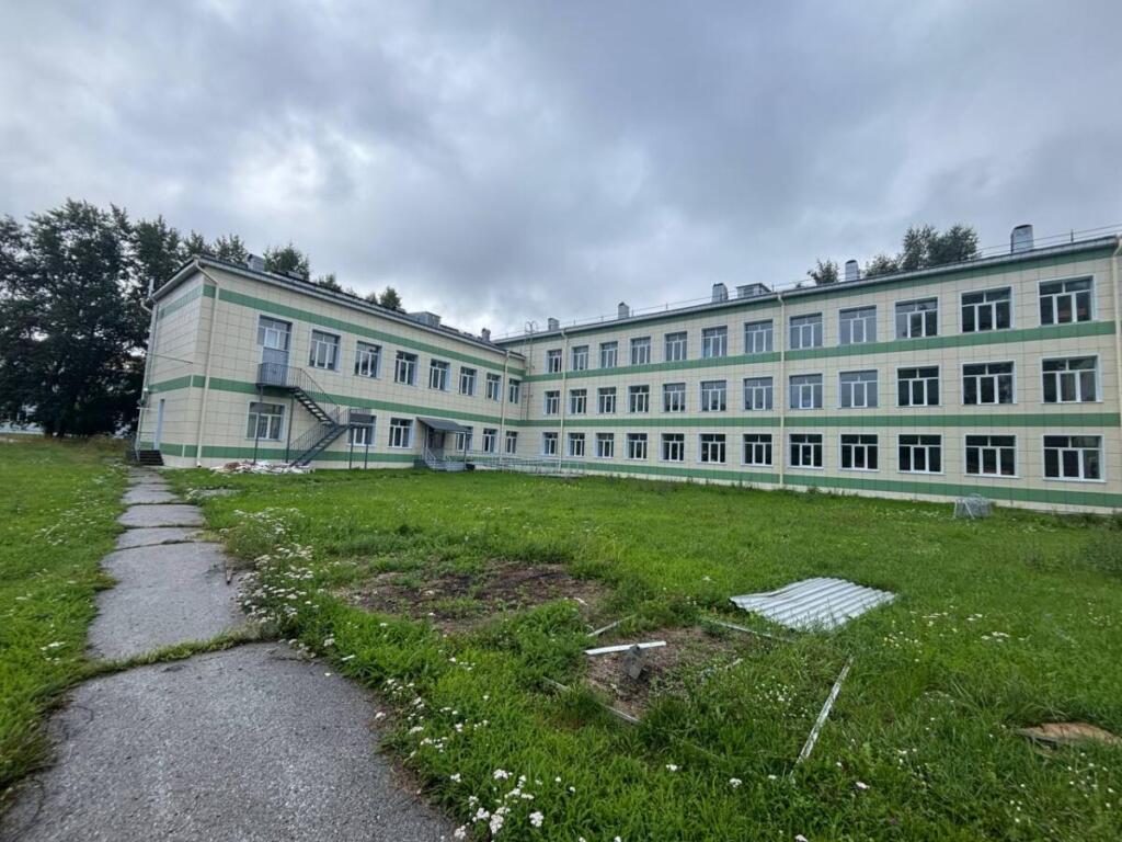 Идет капремонт Экономического лицея