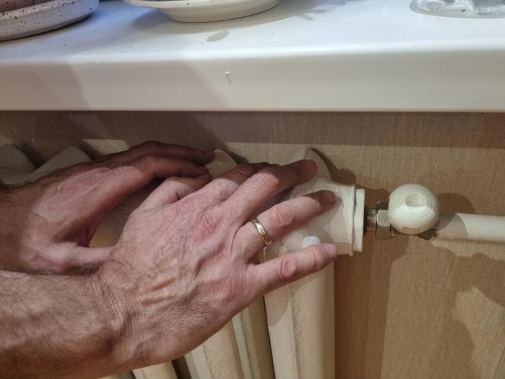 Батареи стали горячими