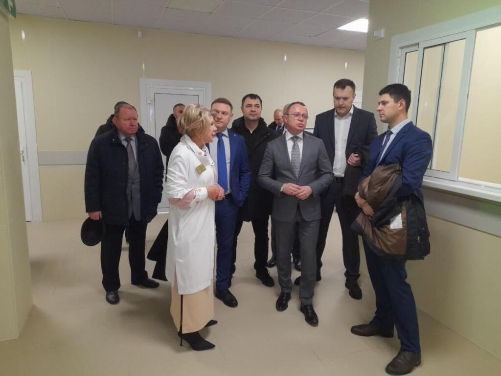 Совещание в новой поликлинике на ул. Гранитная