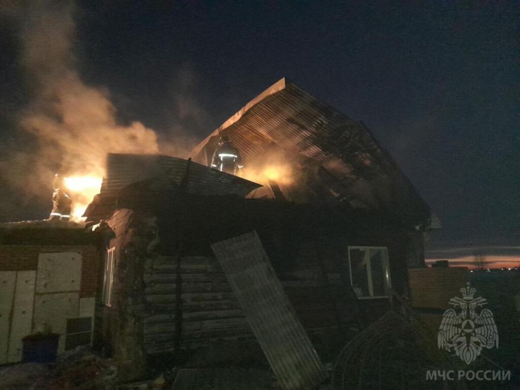 Дом уничтожен огнем