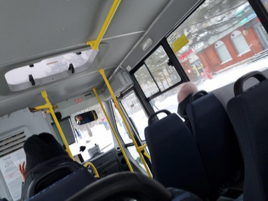 Пассажиров не всегда берут в салон