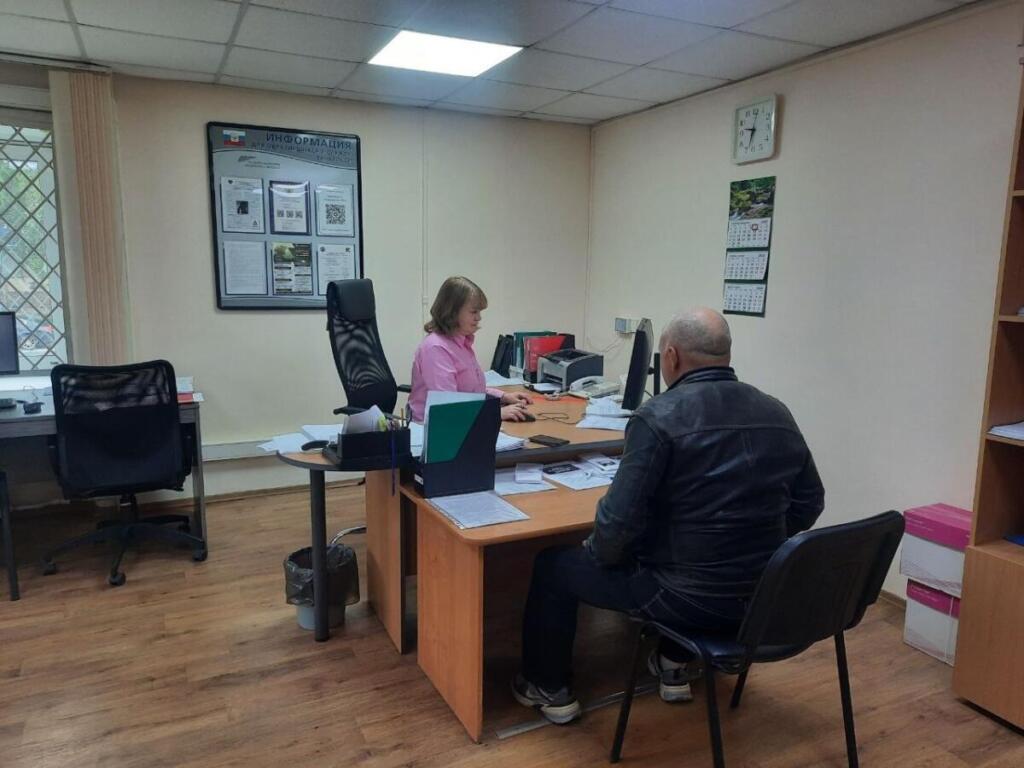 Приём в ЦЗН Бердска