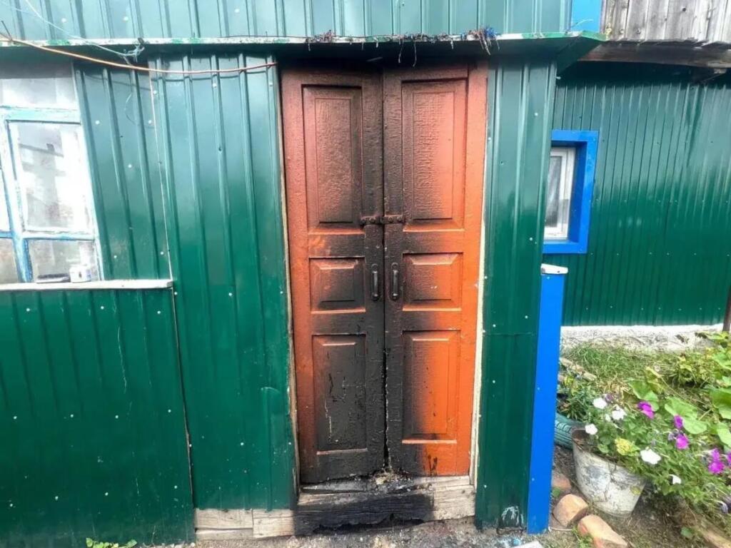 Сибиряк пытался сжечь семью