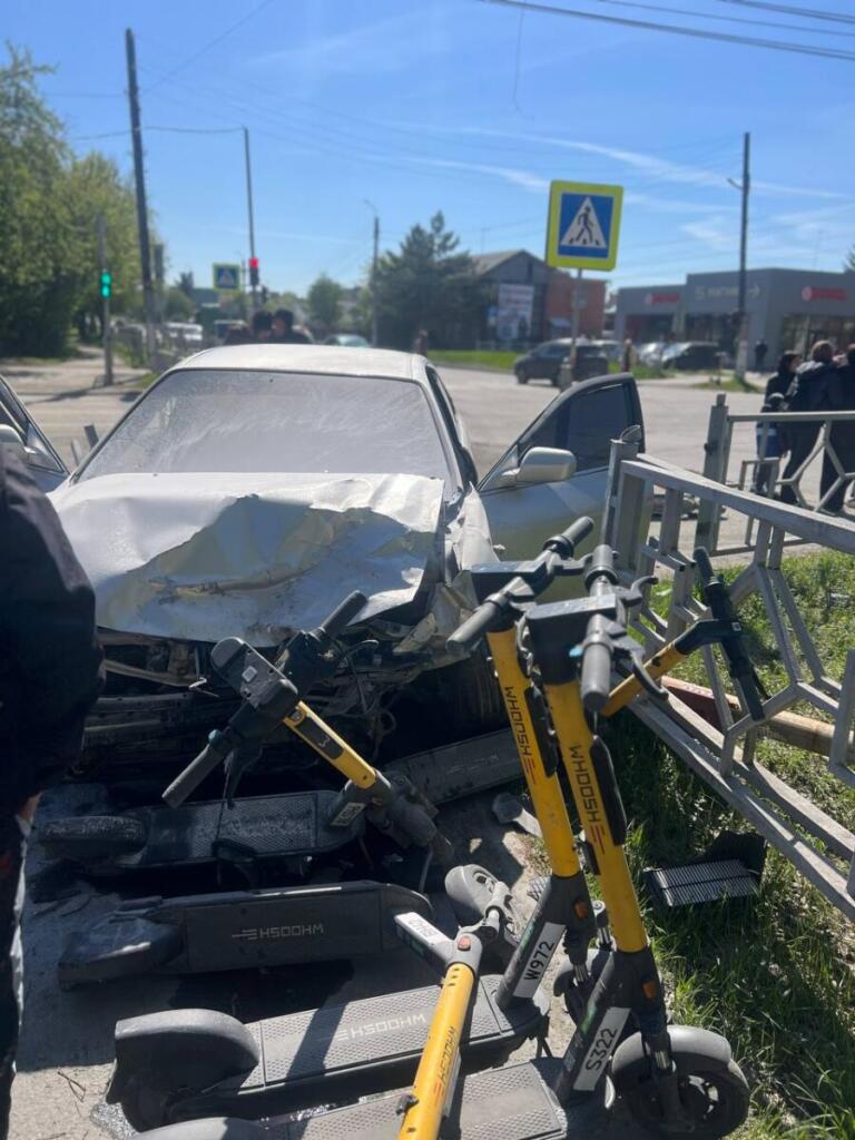 ДТП на перекрестке Свердлова и Островского в Бердске