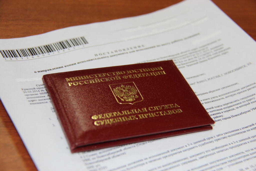 Суд приговорил алиментщицу к принудительным работам